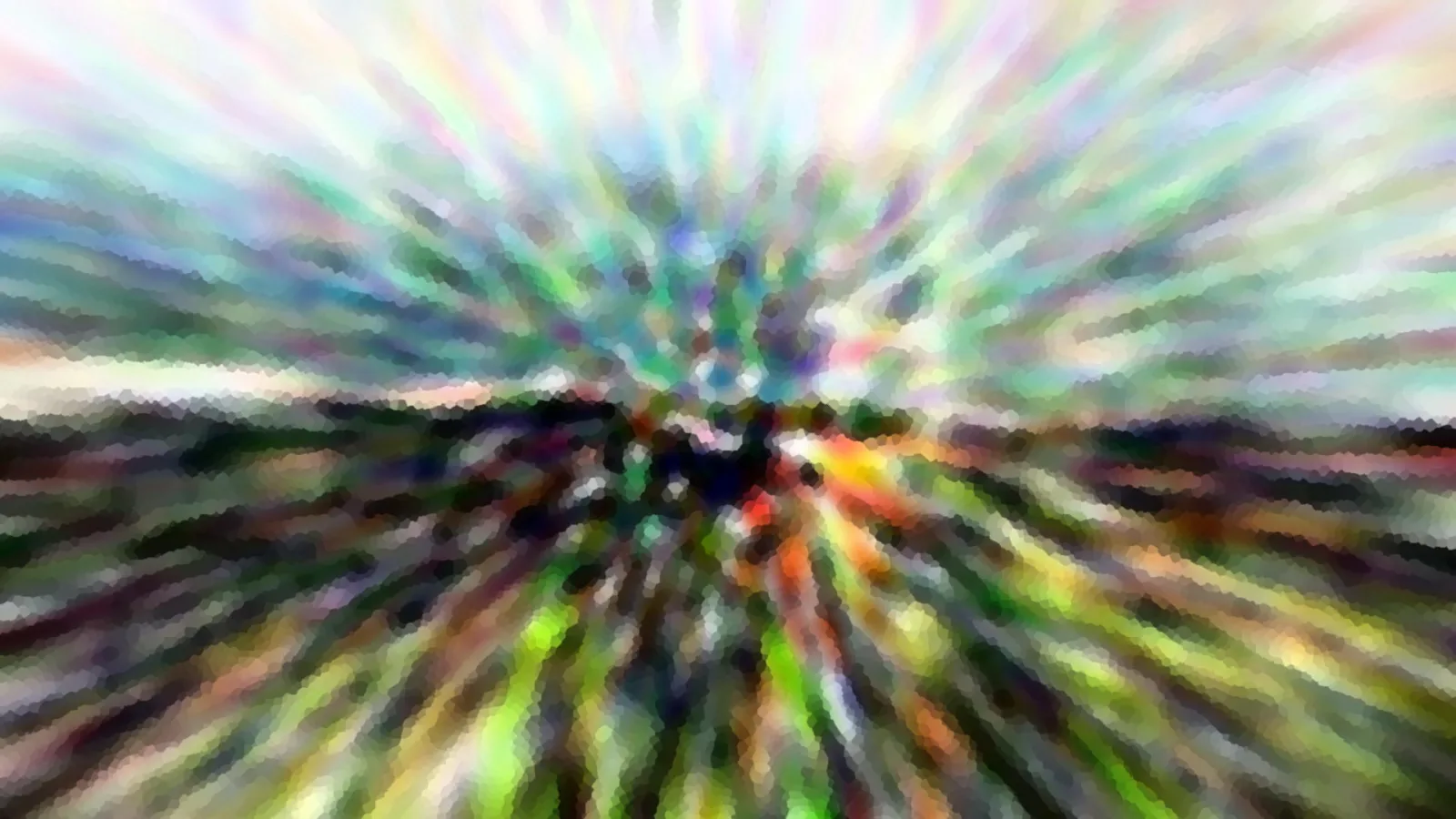 Abstrakte Komposition aus bunten, radial verwischten Streifen mit grobem Mosaikeffekt, im Zentrum ein dunkler Horizont mit Landschaft.