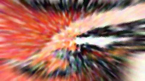 Abstrakte Komposition aus strahlenförmigen, rot, orange, weiß und dunkel gefärbten Streifen, die von einem hellen Zentrum nach außen laufen, mit mosaikartiger Körnung.