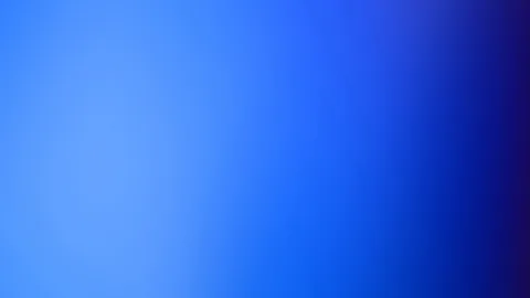 Weicher Verlauf von hellem Blau links nach dunklem Indigo rechts, ohne erkennbare Motive oder Linien.