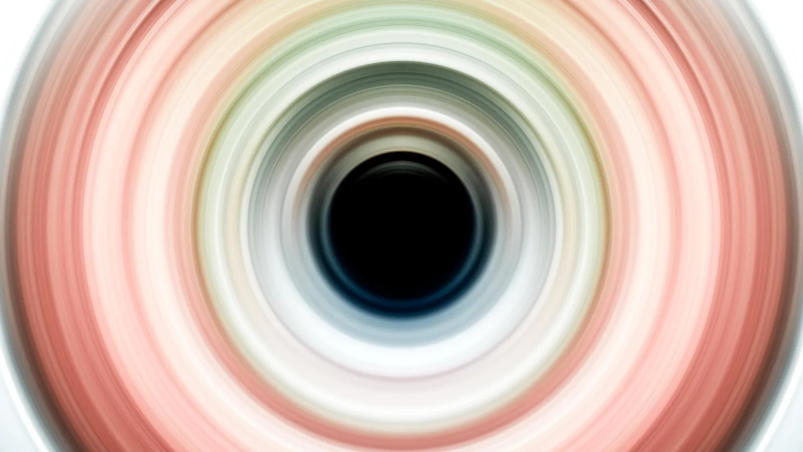 Abstrakte Komposition aus konzentrischen, verwischten Ringen in Rosa, Grün und Grau, die von einem schwarzen Zentrum nach außen laufen.