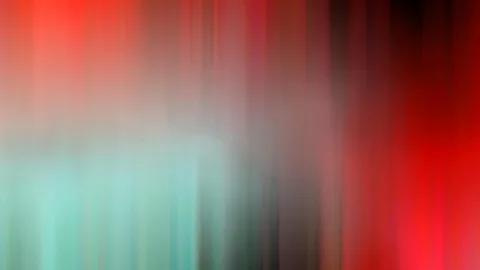 Abstrakte, vertikal verwischte Farbflächen in Rot, Türkis und Schwarz mit hellem Schleier in der Mitte.
