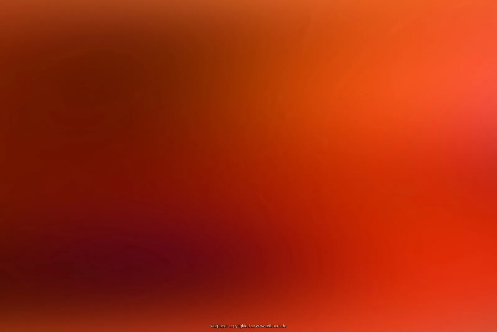 Unscharfer Verlauf von dunklem Rot links unten zu hellem Orange rechts oben