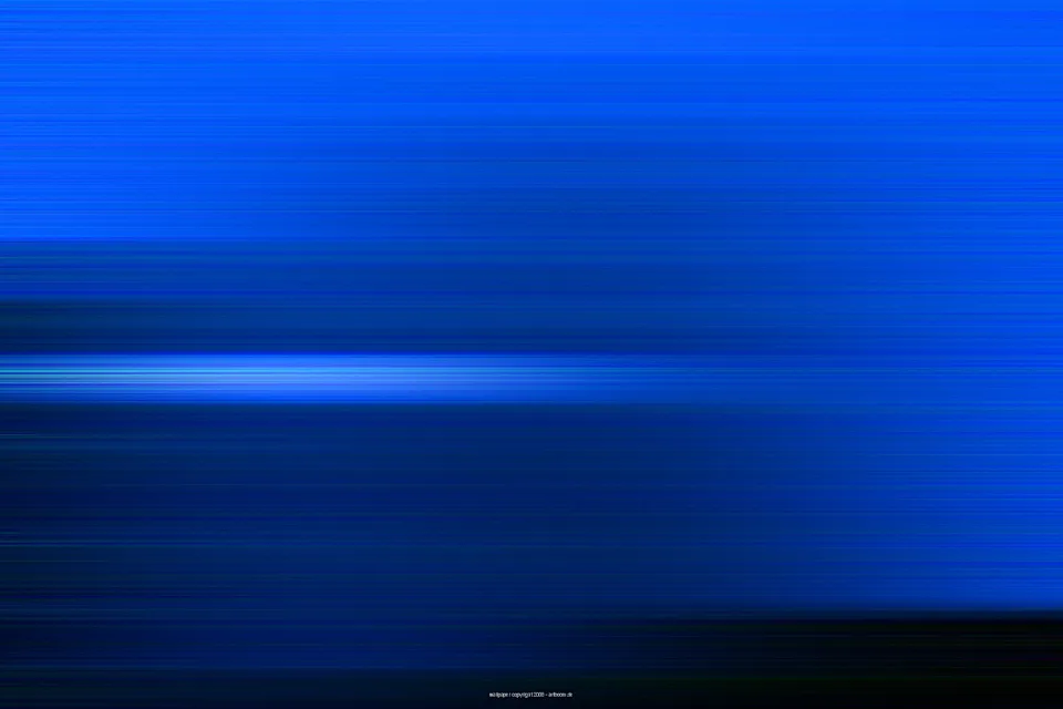 Abstrakte Komposition aus horizontalen blauen Streifen, die von hellem Blau in der Mitte zu fast schwarzem Blau am unteren Rand übergehen.