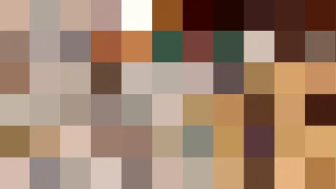 Rasterartiges Muster aus quadratischen Feldern in Braun-, Beige-, Ocker- und Grüntönen, dunkle Rottöne oben rechts, helle Beigetöne unten links.