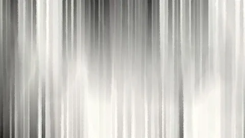 Abstraktes Bild aus vertikalen, weich verwischten Streifen in Grau und Weiß, die in der Mitte heller werden.