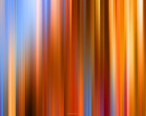 Abstrakte Komposition aus vertikalen, verwischten Streifen in Blau, Orange, Gelb und Rot, die von links nach rechts ineinander übergehen.
