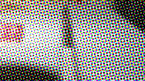 Dichtes Raster aus farbigen Punkten in Rot, Grün, Blau, Gelb, Magenta, Cyan und Schwarz, auf weißer Fläche links der Mitte, in den Ecken oben rechts und unten links dunkler.
