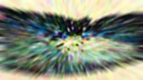 Abstrakte Komposition aus farbigen Schlieren, die von einem dunklen Zentrum oben in der Mitte radial nach außen laufen, mit hellgelben Rändern und mosaikartiger Struktur.