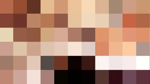 Quadratisches Raster aus Pixelfeldern in Braun-, Beige-, Rosa- und Schwarztönen, von dunklem Schwarz bis zu hellem Weiß.