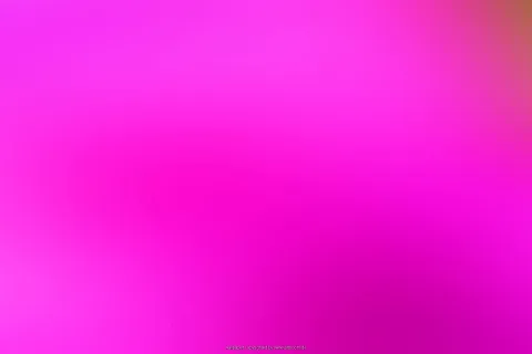 Unscharfer Farbverlauf in Pink und Magenta, rechts oben ein brauner Schimmer, unten rechts dunkler werdend.