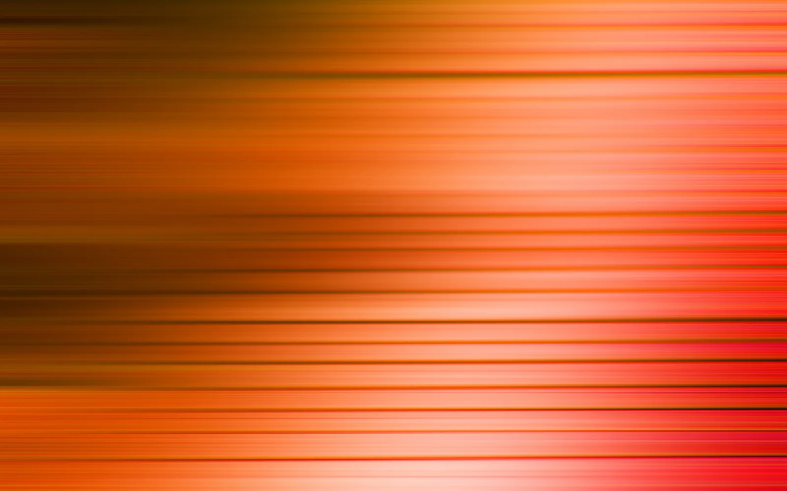 Abstrakte horizontale Streifen in Orange und Rot, nach rechts heller werdend, mit weichen Verläufen und unscharfen Linien.