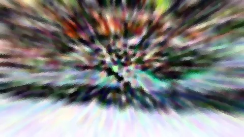 Abstrakte Komposition aus bunten Farbstreifen, die von einem dunklen Zentrum radial nach außen laufen, mit mosaikartiger Körnung. Unten hellt sich das Bild in helles Lavendel und Weiß auf.