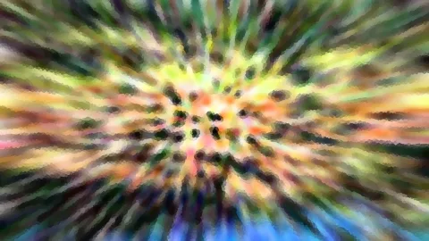 Abstrakte Komposition aus radial angeordneten, verwischten Farbstrahlen in Grün, Gelb, Orange und Pink, im Zentrum dunkle Punkte, unten blaue Töne.