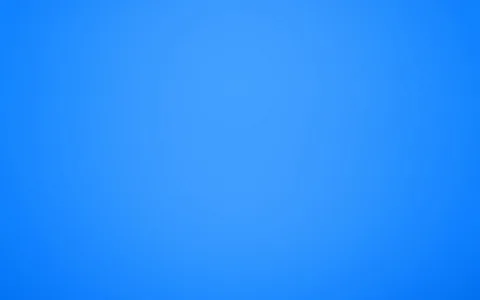 Gleichmäßiger blauer Farbverlauf, in der Mitte etwas heller und zu den Rändern hin dunkler werdend.
