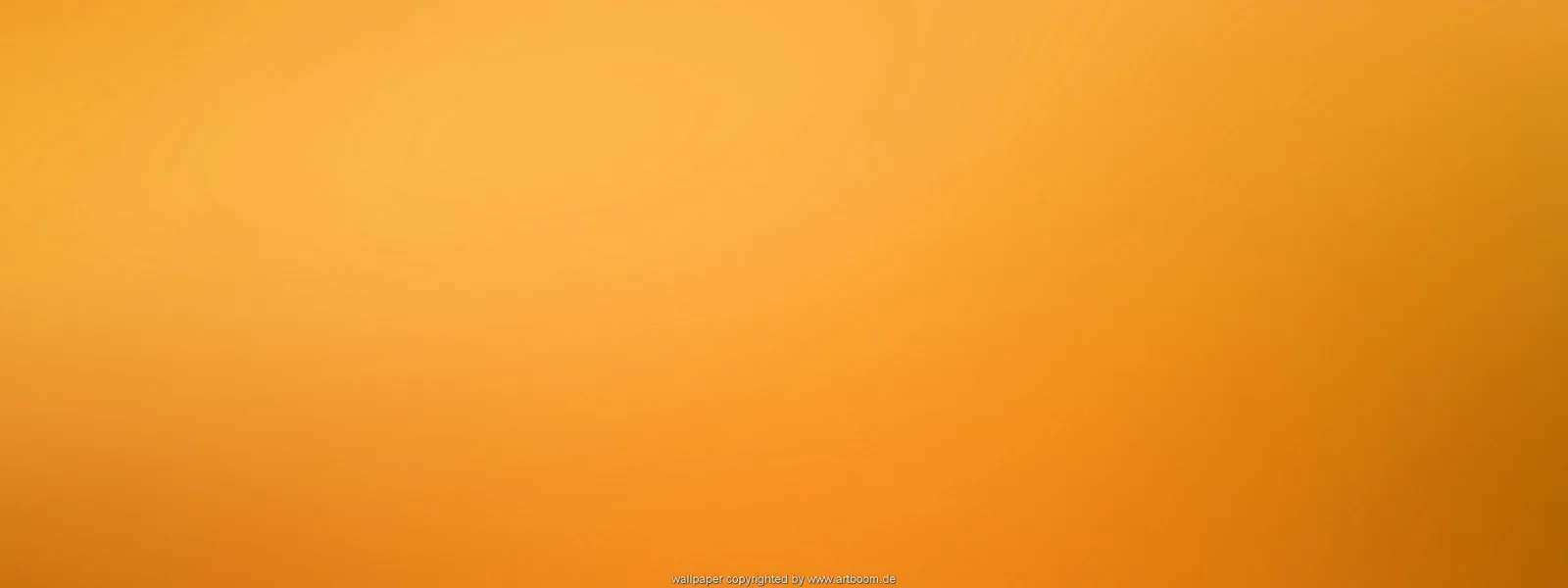 Unscharfer Farbverlauf in Orange, von hellem Gelb oben links zu tieferem Orangebraun unten rechts.